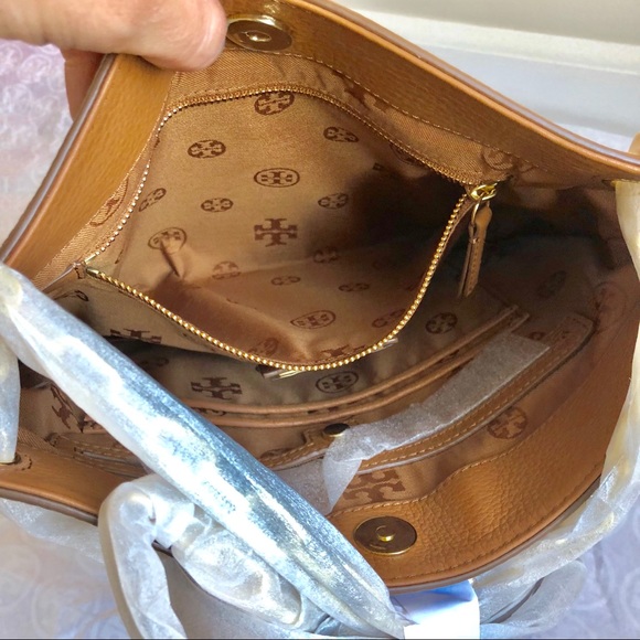 SALE🎉Tory Burch whipstitch logo swingpack purse - Picture 8 of 8